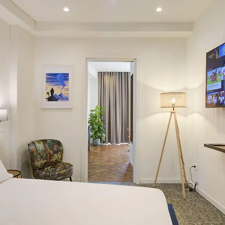 Well - Piazza Dei Martiri Bed & Breakfast Neapel