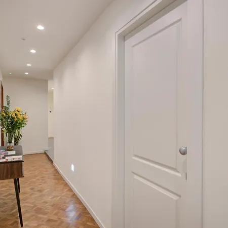 Well - Piazza Dei Martiri Bed & Breakfast Naples