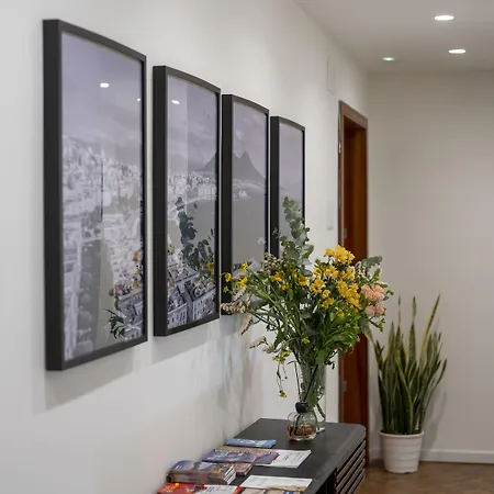 Couette-café Well - Piazza Dei Martiri