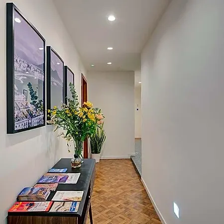 Well - Piazza Dei Martiri Bed & Breakfast 4*