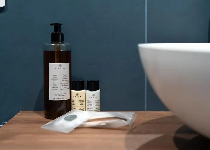 Well - Piazza Dei Martiri 4* Neapol