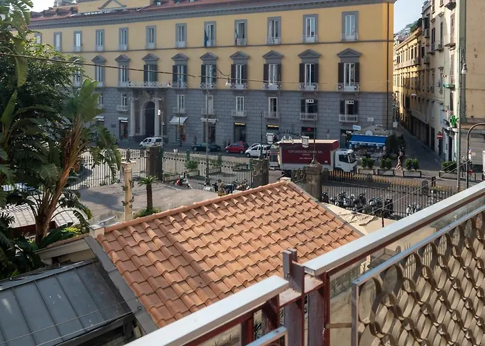 Bed & Breakfast Well - Piazza Dei Martiri 4*