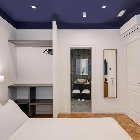 Well - Piazza Dei Martiri نابولي