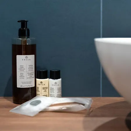 Well - Piazza Dei Martiri 4* Nápoles