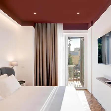 Well - Piazza Dei Martiri فندق مبيت وإفطار 4*