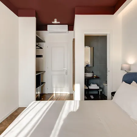 Well - Piazza Dei Martiri 4*